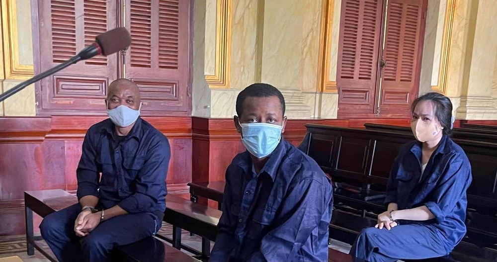 Ba bị cáo tại phiên xử. Ảnh: HOÀNG YẾN