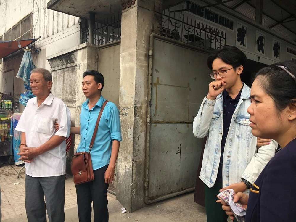 Người thân khóc đưa chủ tịch phường Nguyễn Thái Bình ảnh 3