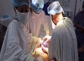 Sản phụ suy thận giai đoạn cuối vẫn sinh con khỏe mạnh