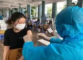 TP.HCM: Không yêu cầu người tái khám, tiêm vaccine phải có giấy đi đường