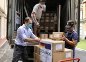 Phó Giám đốc Sở Y tế TP.HCM nói về rút ngắn thời gian tiêm mũi 2 AstraZeneca ảnh 2 Việt Nam nhận thêm 825.480 liều vaccine của Chính phủ Đức