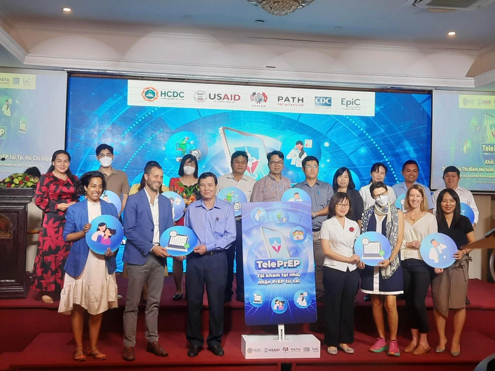 Khởi động triển khai thí điểm mô hình điều trị dự phòng trước phơi nhiễm HIV từ xa (Tele PrEP) tại TP.HCM. Ảnh: HY