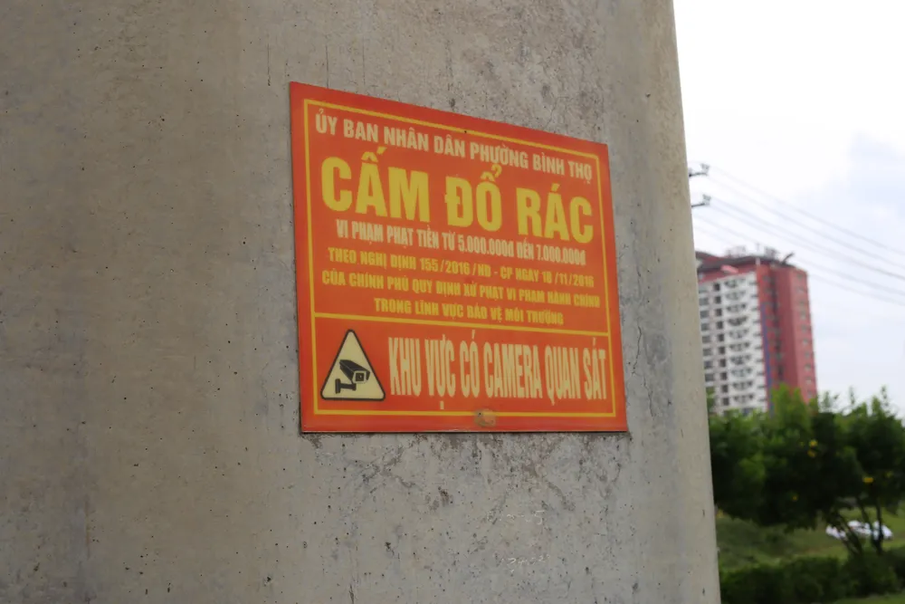 biển cấm đổ rác (8).jpg