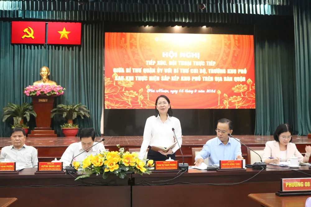 Bà Phan Thị Thanh Phương, Bí thư Quận ủy quận Phú Nhuận phát biểu kết luận tại hội nghị. Ảnh: HT quận Phú Nhuận (3).jpg