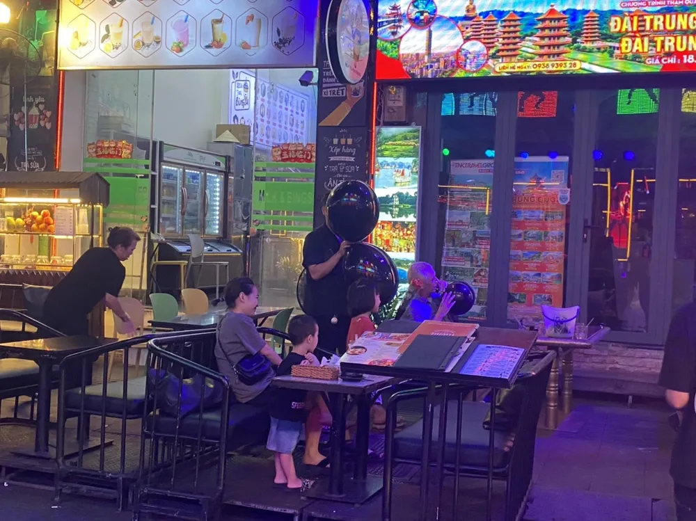 phố đêm Bùi Viện (73).jpg