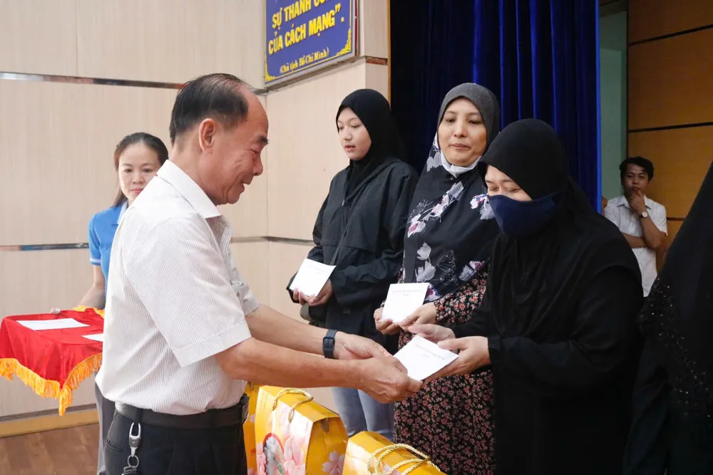 Trương Hòa Bình (3).jpg