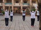 Thầy trò hứng khởi trong ngày đầu học trực tiếp ảnh 2 'Ôi, trường học được mở cửa rồi!'