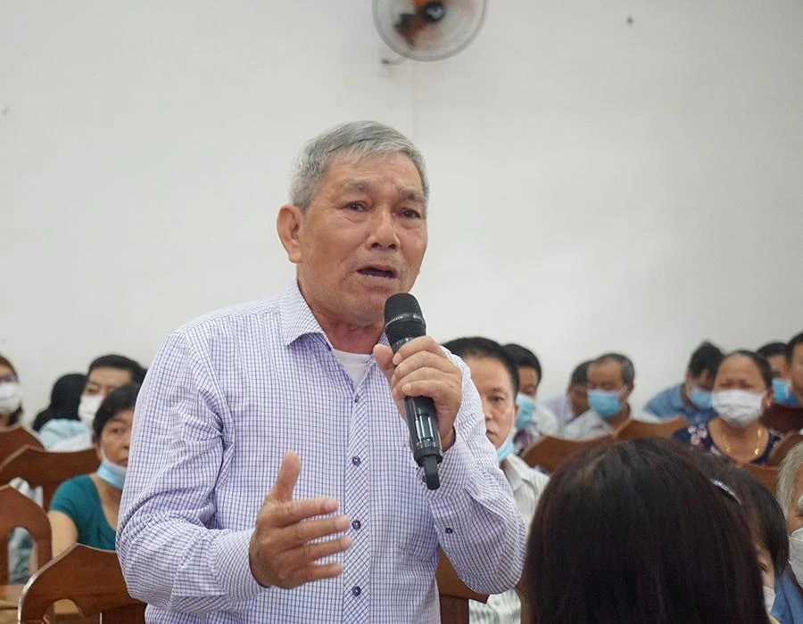 Cử tri Nguyễn Đình Hùng lo lắng trước thông tin bỏ môn học lịch sử ở cấp THPT. Ảnh: TẤN VIỆT