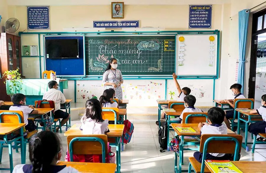 Từ năm học 2022-2023, TP.HCM dự kiến tăng học phí cấp THCS từ 60.000 đồng/tháng lên 300.000 đồng/tháng, các cấp học khác tăng 70.000-180.000 đồng/tháng, tùy khu vực. Ảnh: NGUYỆT NHI