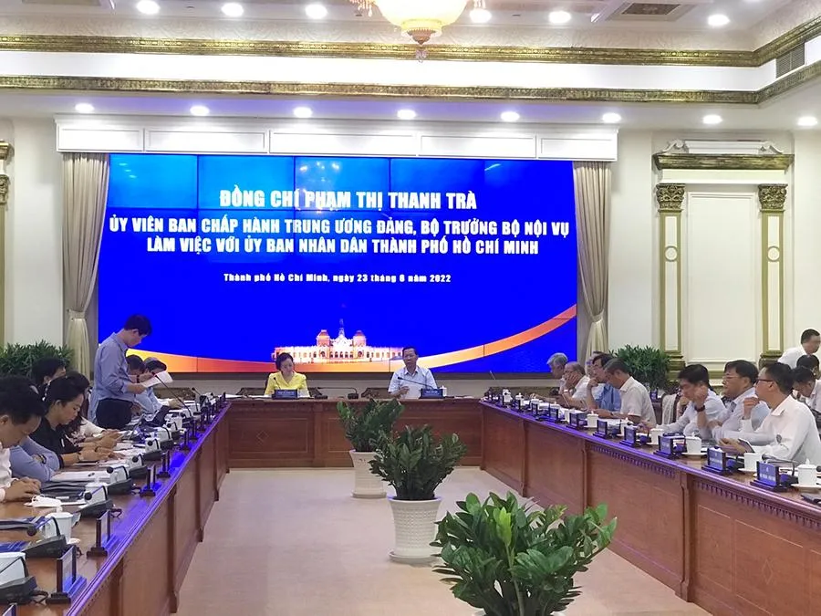 Bộ trưởng Bộ Nội vụ Phạm Thị Thanh Trà chủ trì buổi làm việc với UBND TP.HCM. Ảnh: THANH TUYỀN