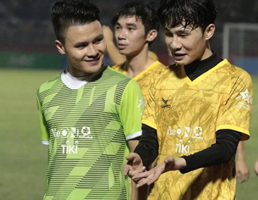 Trận gần nhất Quang Hải ra sân là thi đấu từ thiện với các nghệ sĩ. Ảnh: CTV Trận gần nhất Quang Hải ra sân là thi đấu từ thiện với các nghệ sĩ. Ảnh: CTV
