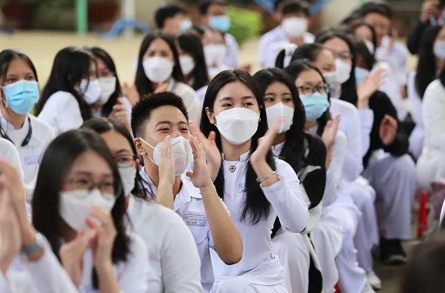 Học sinh dự lễ khai giảng năm học mới tại TP.HCM. Ảnh: HOÀNG GIANG Học sinh dự lễ khai giảng năm học mới tại TP.HCM. Ảnh: HOÀNG GIANG