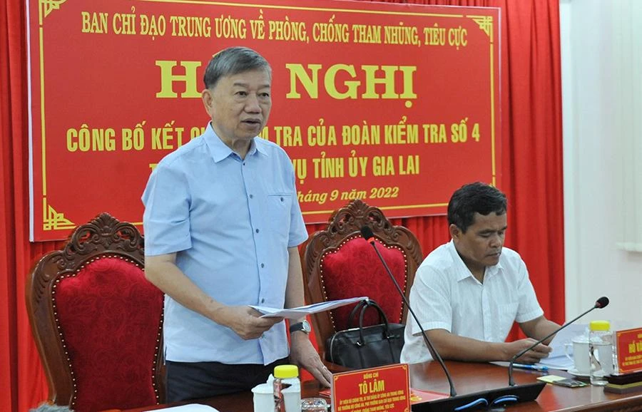 Đại tướng Tô Lâm, Ủy viên Bộ Chính trị, Bộ trưởng Bộ Công an, Phó Trưởng Ban chỉ đạo Trung ương về PCTN, TC phát biểu chỉ đạo tại hội nghị. Ảnh: Bocongan.gov.vn