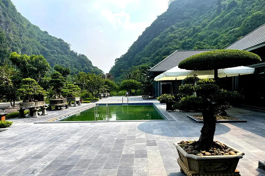 Theo báo cáo, gia đình ông Phạm Thanh Quý xây dựng nhiều công trình thuộc khu vực giáp ranh giữa hai tỉnh Thanh Hóa và Ninh Bình. Ảnh: Đ.TRUNG