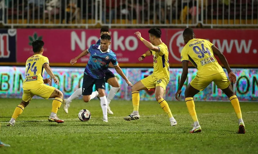 HA Gia Lai đông nhưng không tinh cùng sự sa sút về tinh thần. Ảnh: ANH PHƯƠNG HA Gia Lai đông nhưng không tinh cùng sự sa sút về tinh thần. Ảnh: ANH PHƯƠNG