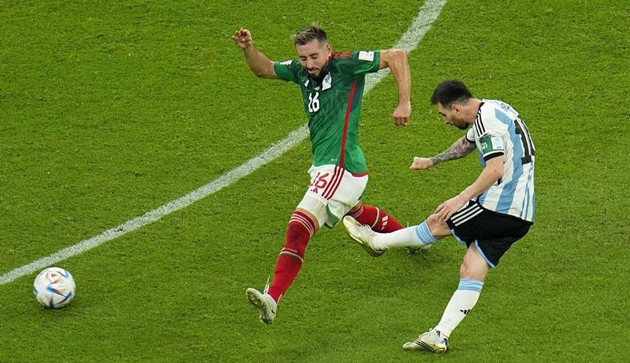 Khoảnh khắc lóe sáng của thiên tài Messi. Ảnh: GETTY IMAGES Khoảnh khắc lóe sáng của thiên tài Messi. Ảnh: GETTY IMAGES