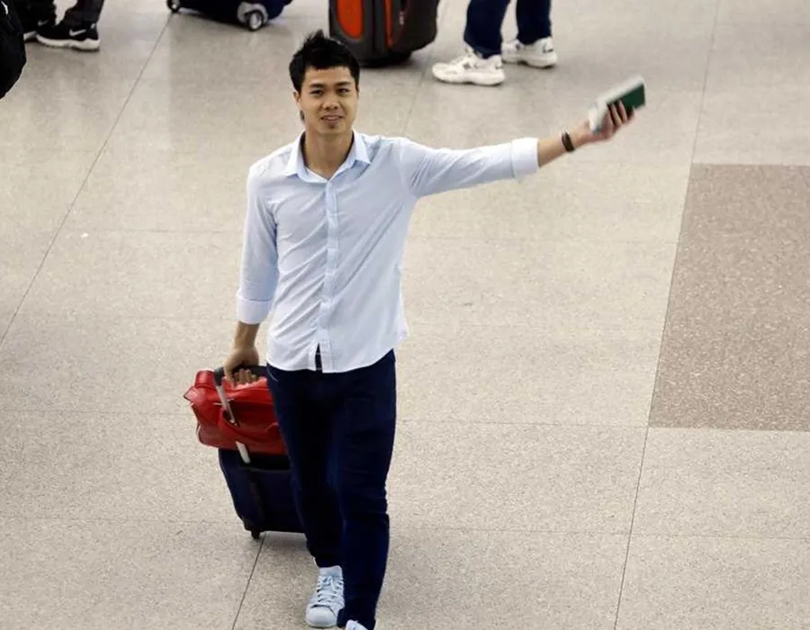 Lần xuất ngoại thứ hai đá J-League 1 của Công Phượng dự báo khó khăn hơn rất nhiều. Ảnh: CTV Lần xuất ngoại thứ hai đá J-League 1 của Công Phượng dự báo khó khăn hơn rất nhiều. Ảnh: CTV