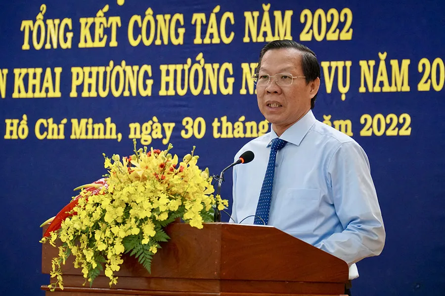 Chủ tịch UBND TP.HCM Phan Văn Mãi phát biểu tại hội nghị. Ảnh: BẢO PHƯƠNG