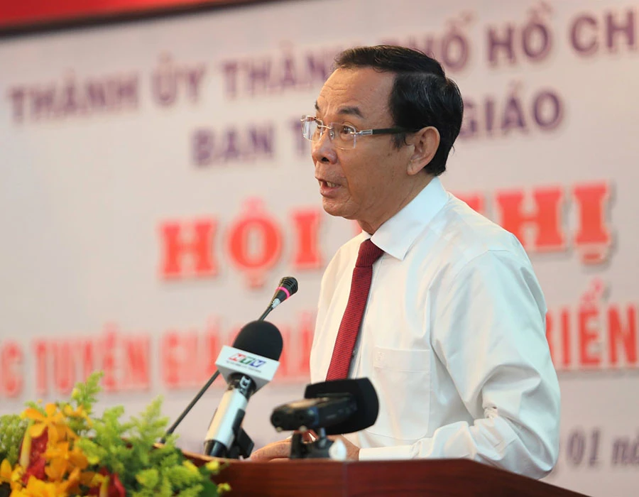 Bí thư Thành ủy TP.HCM Nguyễn Văn Nên phát biểu tại hội nghị. Ảnh: THANH TUYỀN