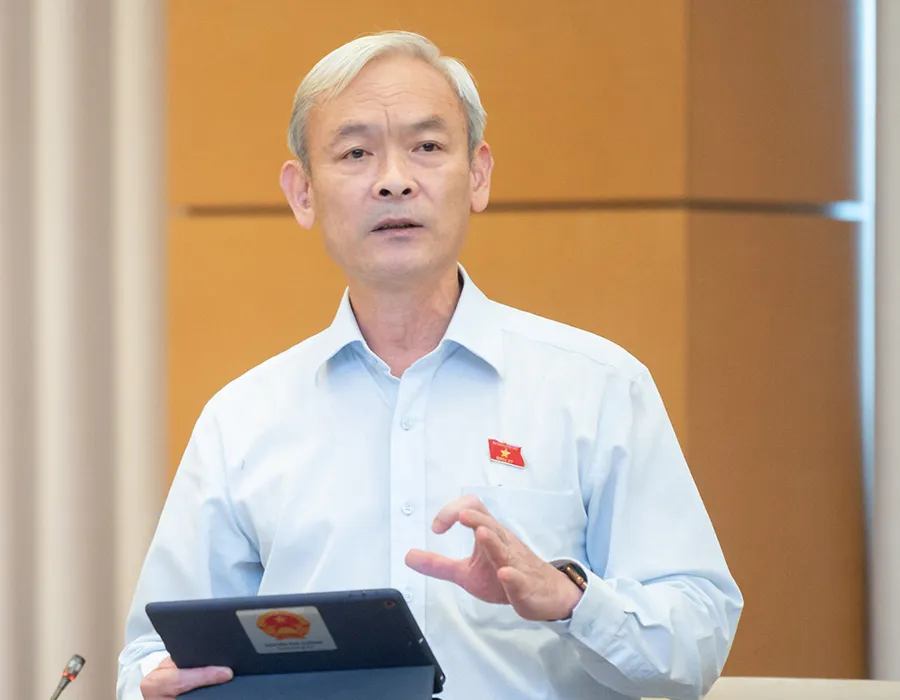 Chủ nhiệm Ủy ban Tài chính - Ngân sách của Quốc hội Nguyễn Phú Cường nêu ý kiến tại phiên họp. Ảnh: PHẠM THẮNG