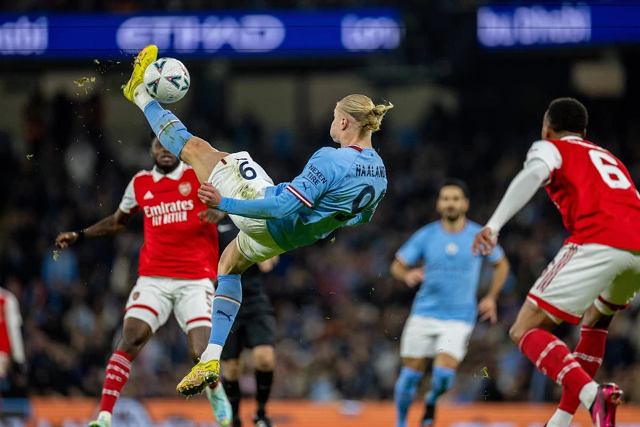 Haaland kết liễu Arsenal và lao về đích cùng Man. City. Ảnh: GETTY
