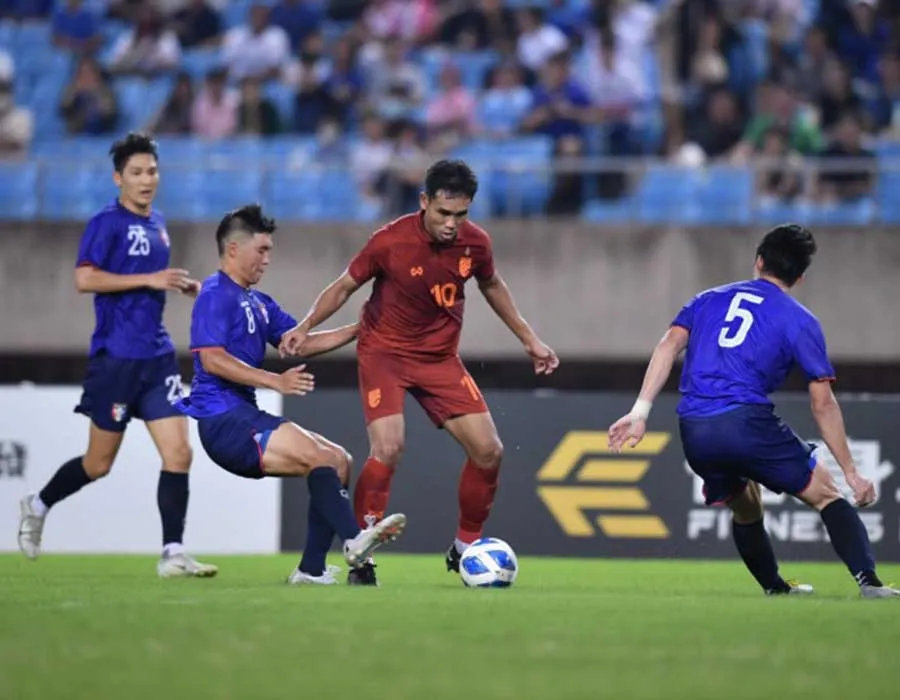 Thái Lan trong trận hòa 2-2 với Đài Loan. Ảnh: FAT