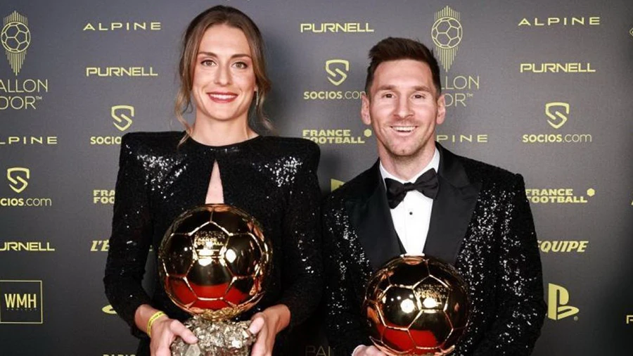 Ngôi sao được chú ý nhất đội Tây Ban Nha, tiền vệ tấn công Alexia Putellas đoạt Quả bóng vàng FIFA cùng với Messi. Ảnh: FIFA