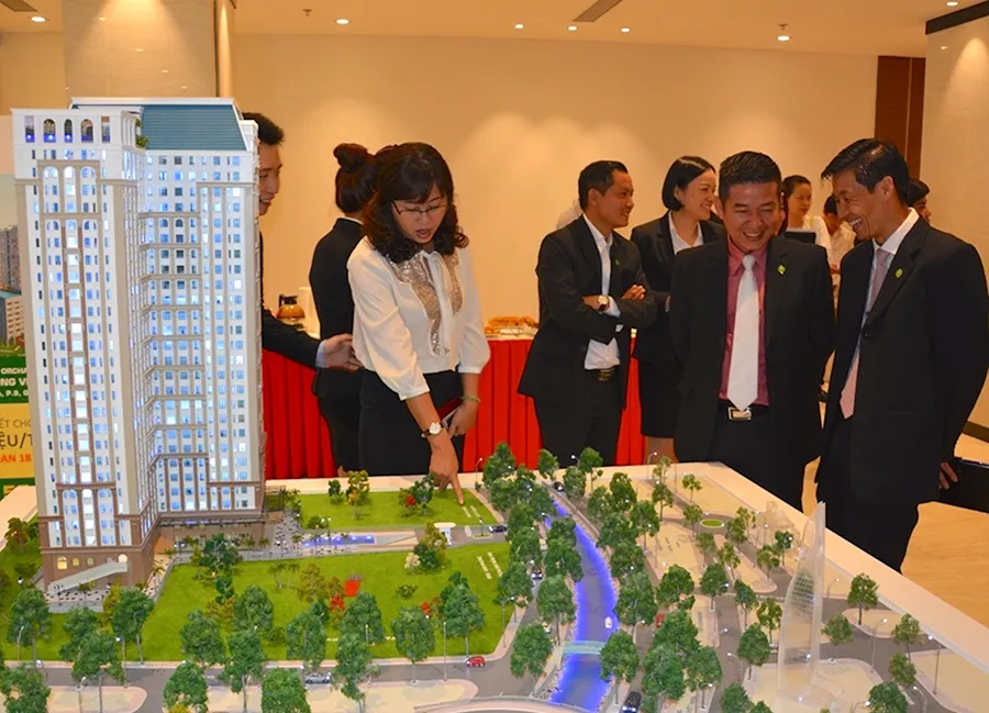 Tại Việt Nam, lượng giao dịch nhà ở hình thành trong tương lai chiếm tỉ trọng khá lớn. Ảnh minh họa: Q.HUY Tại Việt Nam, lượng giao dịch nhà ở hình thành trong tương lai chiếm tỉ trọng khá lớn. Ảnh minh họa: Q.HUY