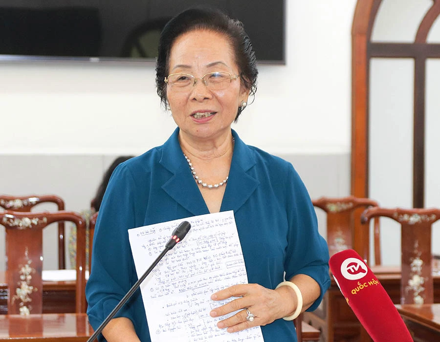 Bà Nguyễn Thị Doan, nguyên Phó Chủ tịch nước, Chủ tịch Hội Khuyến học Việt Nam, đề nghị Quốc hội phải có những chuyên đề bàn sâu về giáo dục. Ảnh: CHÂN LUẬN