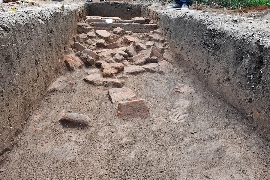Đoàn khảo cổ phát hiện con đường “thần đạo”dưới lòng đất thánh địa Mỹ Sơn. Ảnh: MS