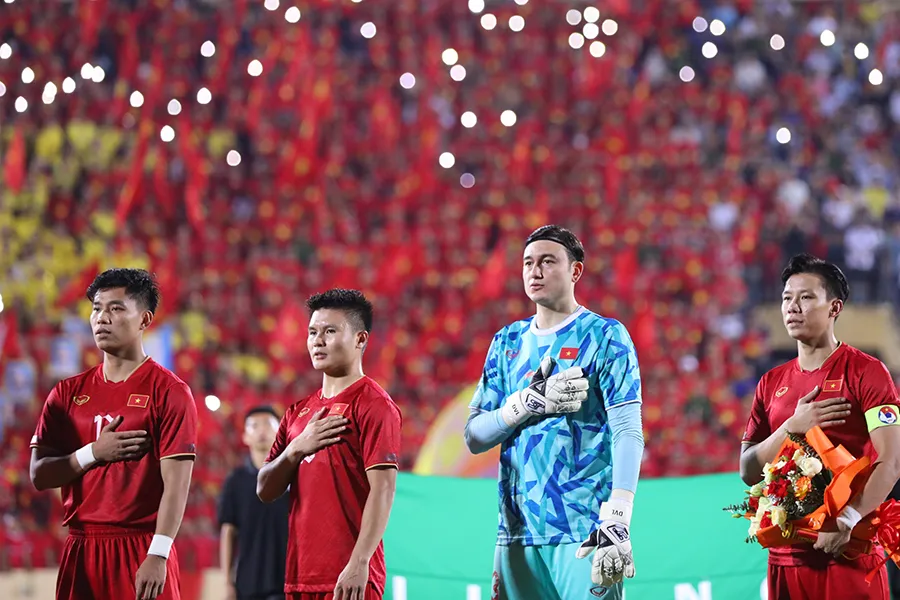 Sân Thiên Trường đỏ rực trong trận Việt Nam - Syria vào tháng 6 và ngày 11-9, đội tuyển Việt Nam sẽ tiếp Palestine cũng tại đây. Ảnh: ANH PHƯƠNG Sân Thiên Trường đỏ rực trong trận Việt Nam - Syria vào tháng 6 và ngày 11-9, đội tuyển Việt Nam sẽ tiếp Palestine cũng tại đây. Ảnh: ANH PHƯƠNG