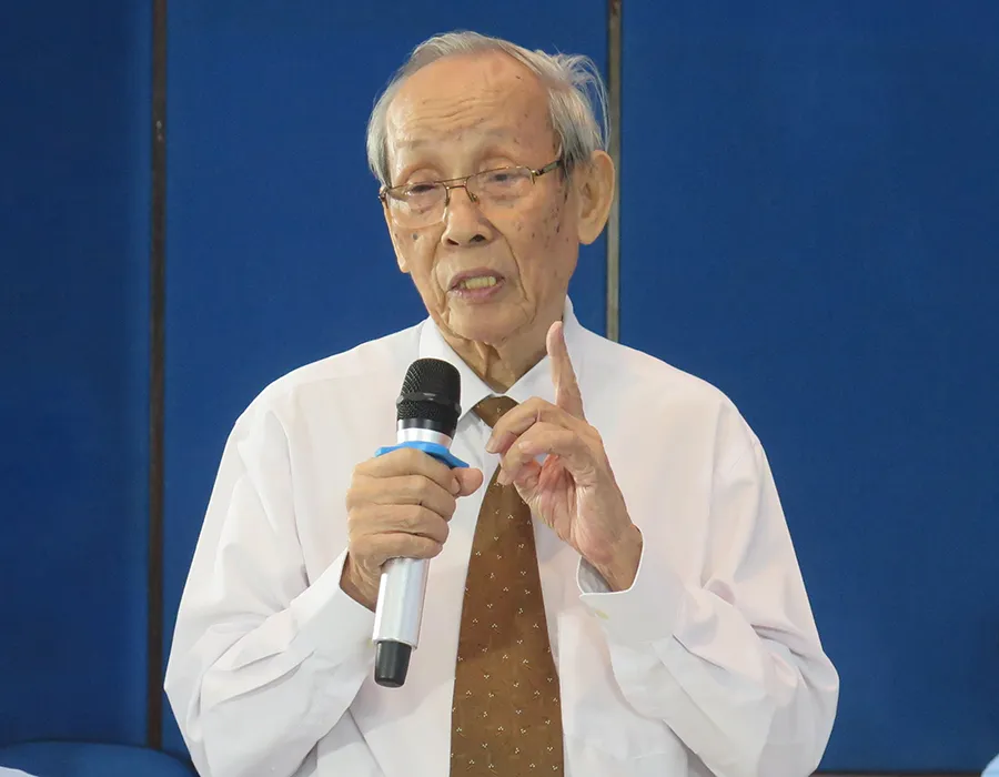 GS-TS Trần Hồng Quân phát biểu tại một tọa đàm liên quan đến giáo dục đại học. Ảnh: PHẠM ANH