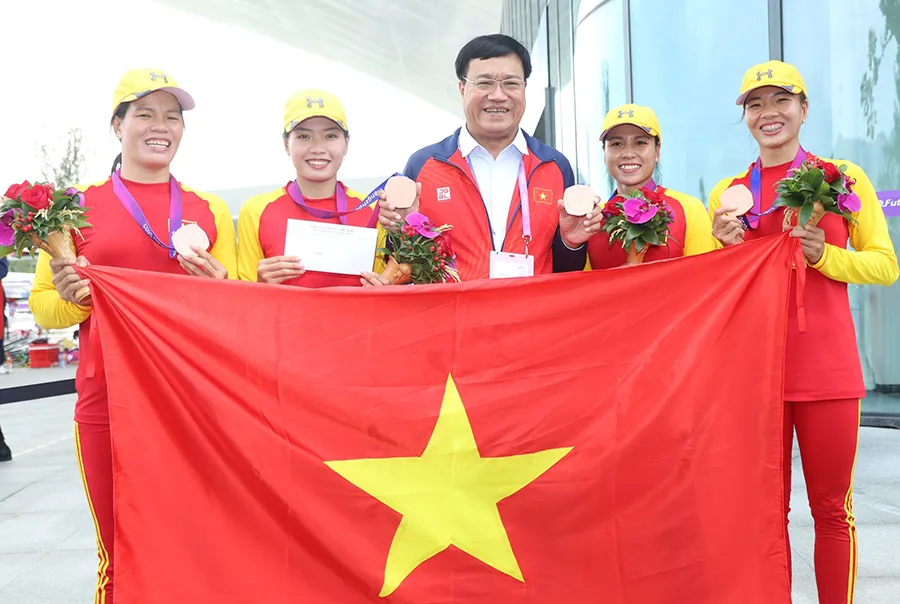 Rowing Việt Nam sau chiếc huy chương đồng đầu tiên ngày 25-9 kỳ vọng đổi màu huy chương cho đoàn thể thao Việt Nam. Ảnh: QUÝ LƯỢNG 14_BAICHINH_asiad_TTVN-25_24-9_SEP_2023_930.jpg