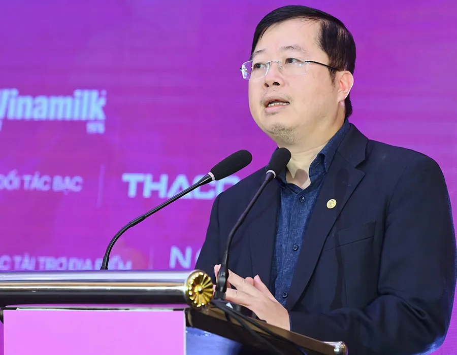 P12_11-10_ ong Nguyen thanh lam.jpg