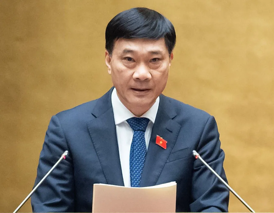 Chủ nhiệm Ủy ban Kinh tế của Quốc hội Vũ Hồng Thanh báo cáo tại phiên họp. Ảnh: QH p5-vu-hong-thanh.jpg