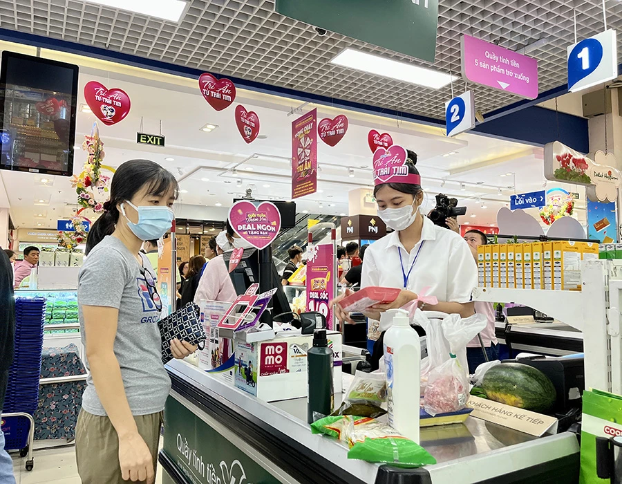 mua- hang- sieu- thi.jpg