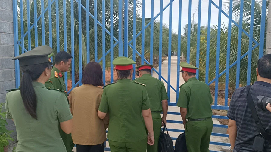 Ngoài ngôi biệt thự thì khu đất lớn ở Thiện Nghiệp mà cơ quan điều tra khám xét cũng thu giữ nhiều vật chứng quan trọng của tà giáo “Thiên Triều Nam Quốc”. p5_phu3_thientrieunamquoc_phuongnam_ttam.jpg