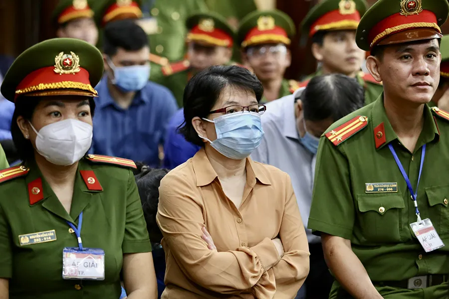 Trong vụ Vạn Thịnh Phát, bị cáo Đỗ Thị Nhàn (cựu cục trưởng Cục Thanh tra, giám sát ngân hàng II, trưởng đoàn thanh tra SCB), bị cáo buộc nhận hối lộ 5,2 triệu USD từ Võ Tấn Hoàng Văn, cựu tổng giám đốc SCB. Ảnh: TRƯỜNG GIANG Ảnh 4_Ảnh online.jpg