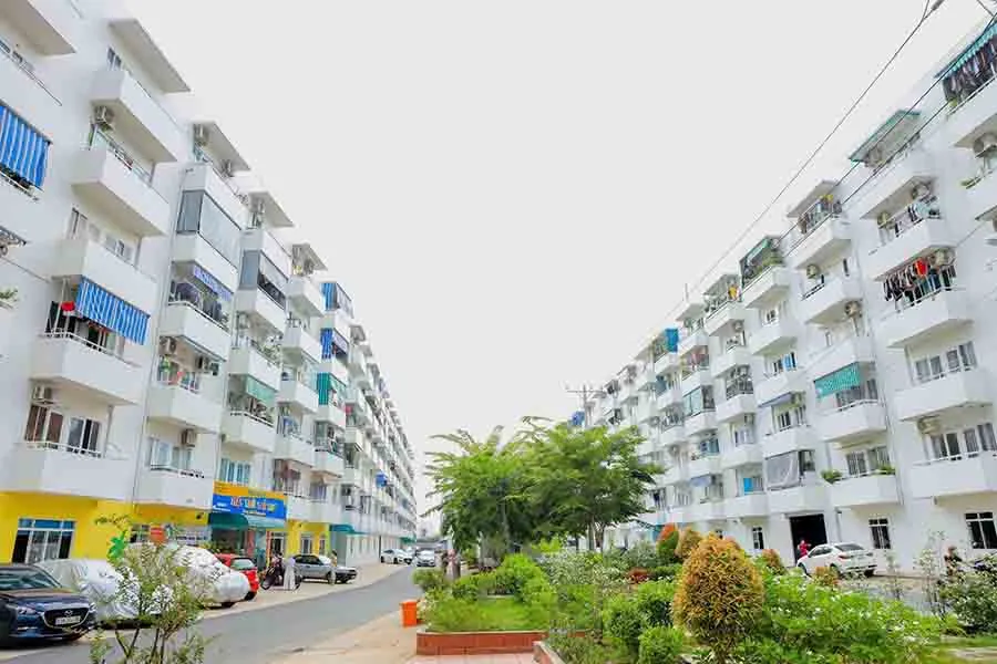 Một dự án nhà ở xã hội cho thuê tại huyện Bình Chánh. Ảnh: Q.HUY 89 phu.jpg