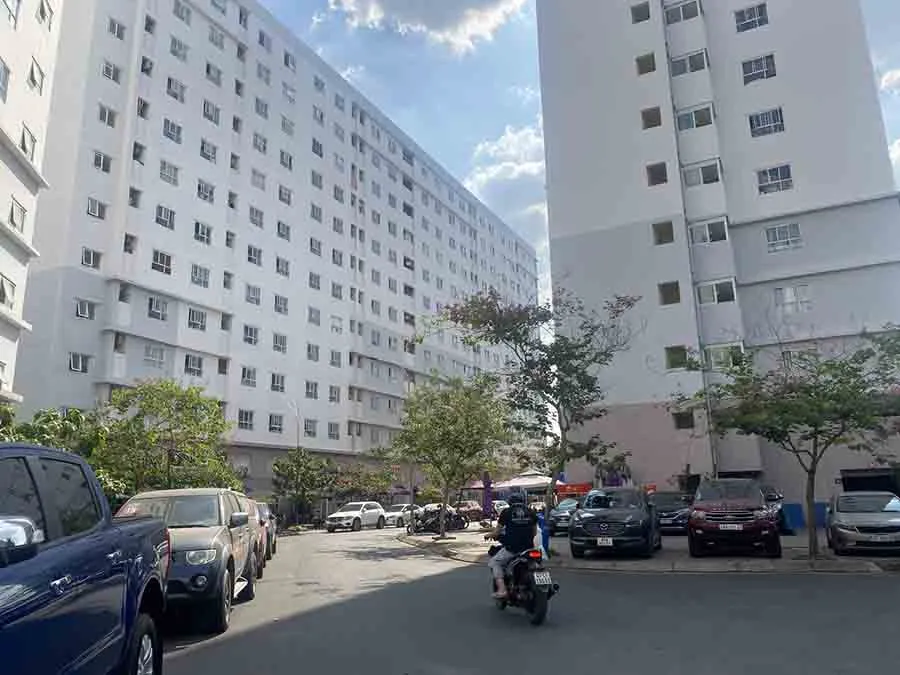 Nhà lưu trú công nhân giúp người lao động thực hiện giấc mơ an cư lạc nghiệp. Ảnh: N.CHÂU - N.NGỌC P89-loatbai 50 nam nha o - hinh phu 2.jpg
