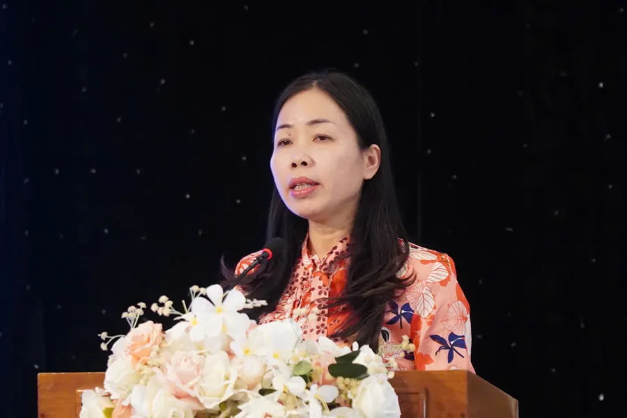 Phó Cục trưởng Cục Bổ trợ tư pháp Đặng Kim Hoa phát biểu tại buổi hội thảo. Ảnh: VŨ HỘI