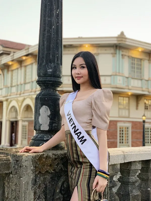 Ở Miss Intercontinental, Ngân Anh đẹp tự nhiên hay photoshop? ảnh 2 Ở Miss Intercontinental, Ngân Anh đẹp tự nhiên hay photoshop? ảnh 2