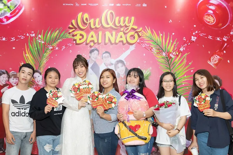 Ngọc Trinh và Diệu Nhi mặc áo cô dâu ra mắt phim ảnh 4