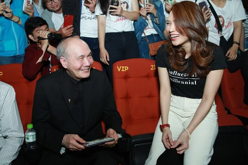 Nhạc sĩ Vũ Thành An bất ngờ đi xem phim của Mỹ Tâm ảnh 1