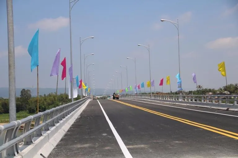 Cầu Giao Thủy trước ngày đưa vào sử dụng