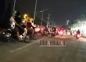 Gần 300 thanh thiếu niên tụ tập đua xe trái phép ảnh 3 TP.HCM: Nhiều 'quái xế' tụ họp quậy trên đường phố