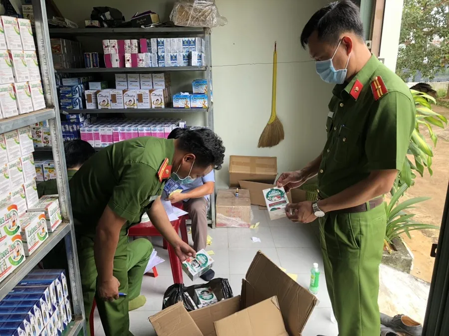 Tạm đình chỉ 1 công ty kinh doanh dược phẩm trái phép, phạt 154 triệu đồng ảnh 1