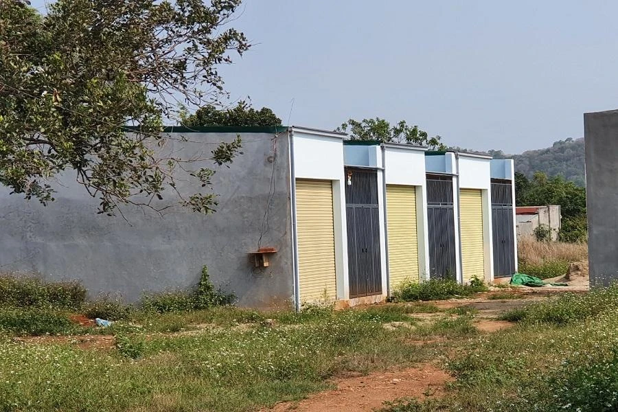 Để xảy ra vi phạm liên quan đến đất đai, nhiều lãnh đạo bị kỷ luật. Ảnh: QN