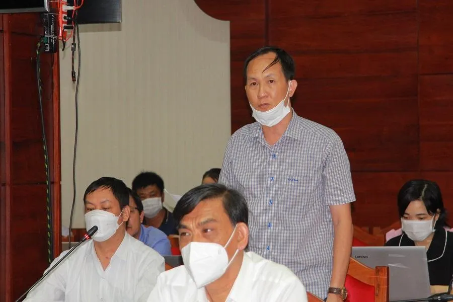 Ông Nguyễn Thành Long - Chi cục trưởng Chi cục Thủy lợi thông tin về sự việc. Ảnh: QN Ông Nguyễn Thành Long - Chi cục trưởng Chi cục Thủy lợi thông tin về sự việc. Ảnh: QN