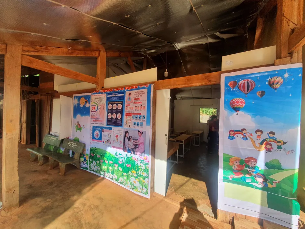 Phòng học cũ kỹ, phụ huynh phản ánh gây nguy cơ mất an toàn cho học sinh. Ảnh: QN